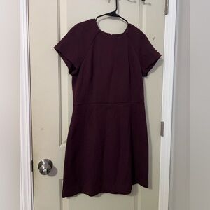 Banana Republic quilted midi dress - MAROON / SIZE 14